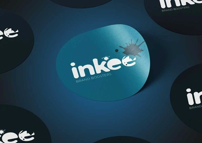  Free Round Sticker Mockup 6