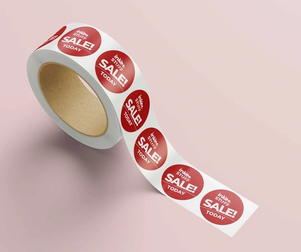  Free Round Roll Sticker Mockup 1 Ret