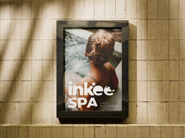  Free Poster Frame Mockup 1